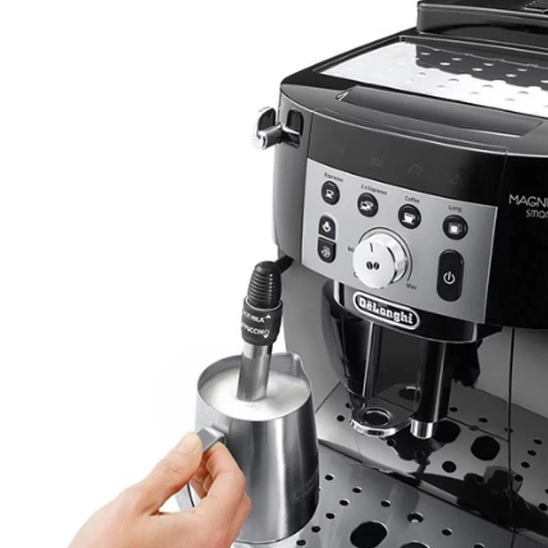 On vous présente la De'Longhi Magnifica S 22140B ! 